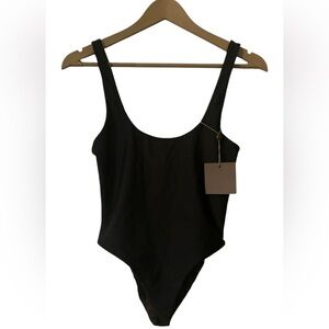 Acacia Swimwear Palm Springs Fullpc In Black Beauty Size Small